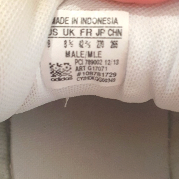 Size 9 Adidas Originals Superstar Sneakers - Picture 4 of 6